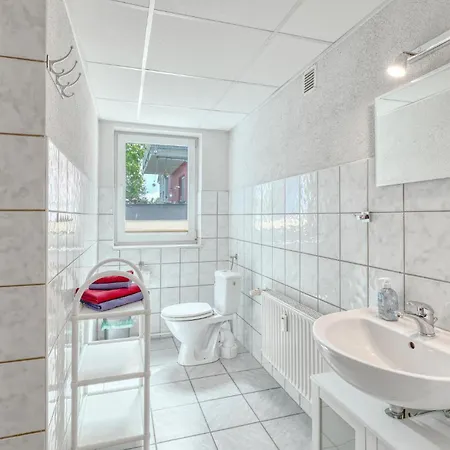 Ribnitzdamgarten * Ribnitz-Damgarten