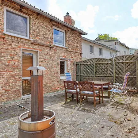 Ribnitzdamgarten * Ribnitz-Damgarten